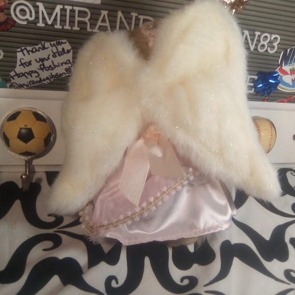 BRAND NEW IN BOX BEARING TON COLLECTIBLE BEAR WITH INSTRUMENT - Picture 2 of 2